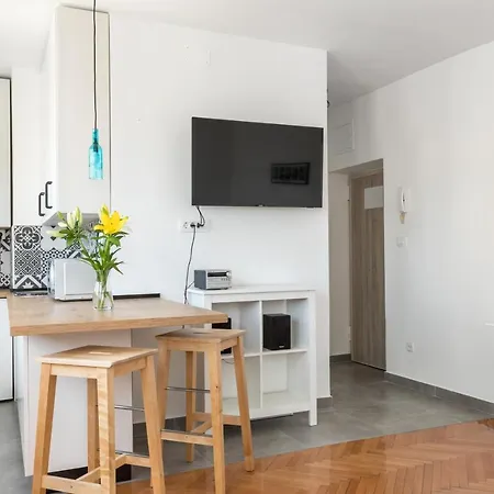 Aldo Apartment *